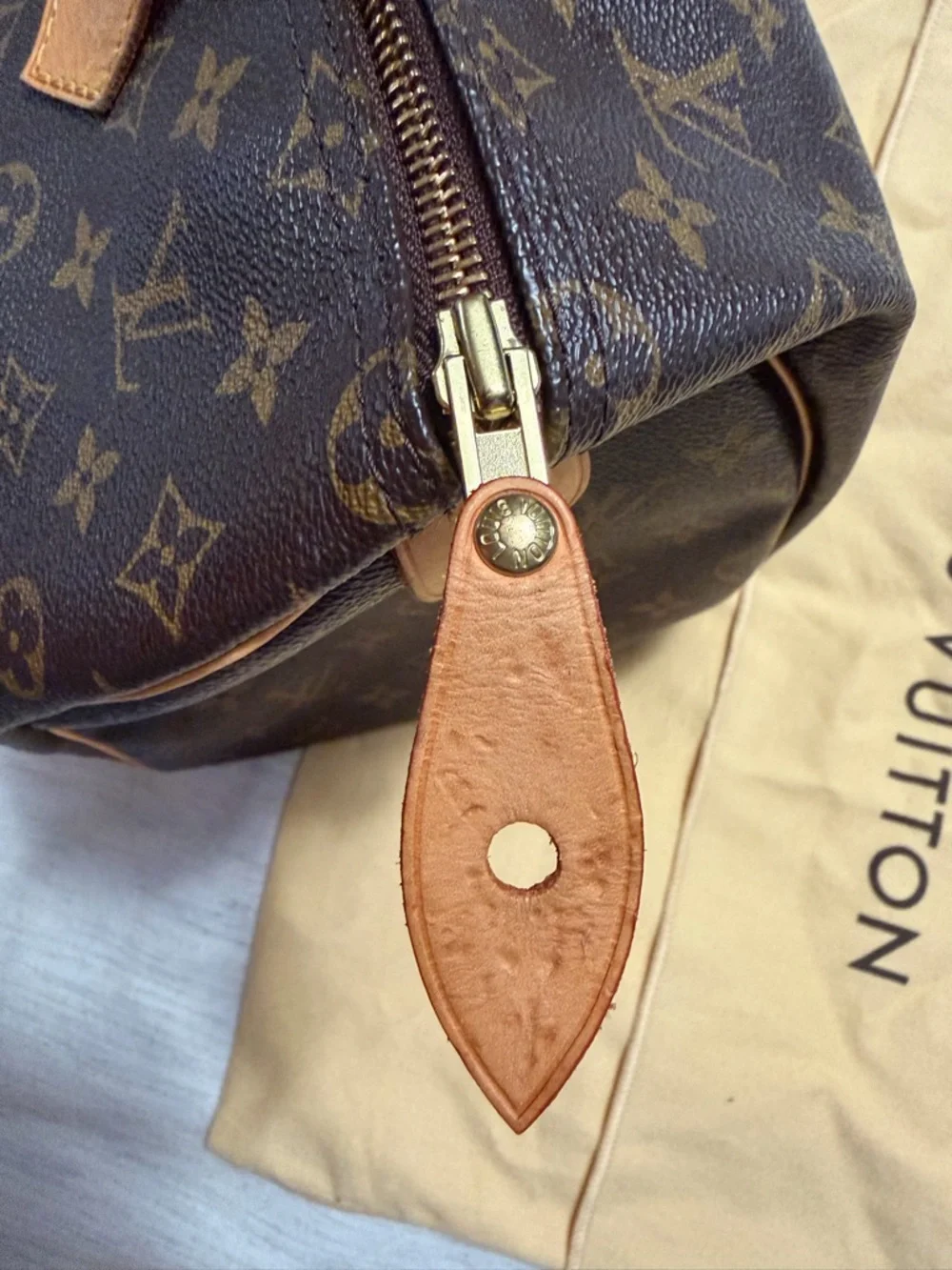 Louis Vuitton Speedy 35 Monogram - Picture 4 of 6